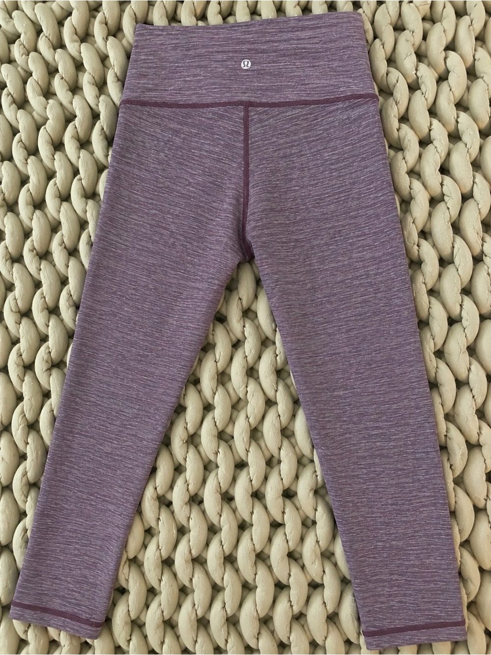 Lululemon Women’s Cropped Heather Plum Leggings